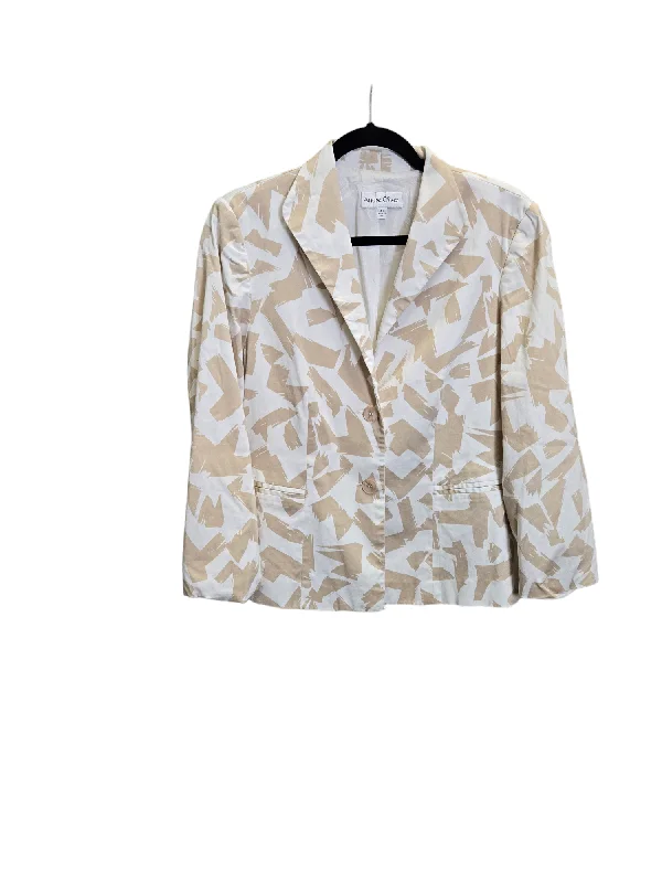 Tan & White Blazer Cmc, Size 16