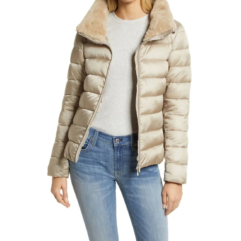 Short Basic With Faux Fur Shell Coat Jacket Quilted in Beige